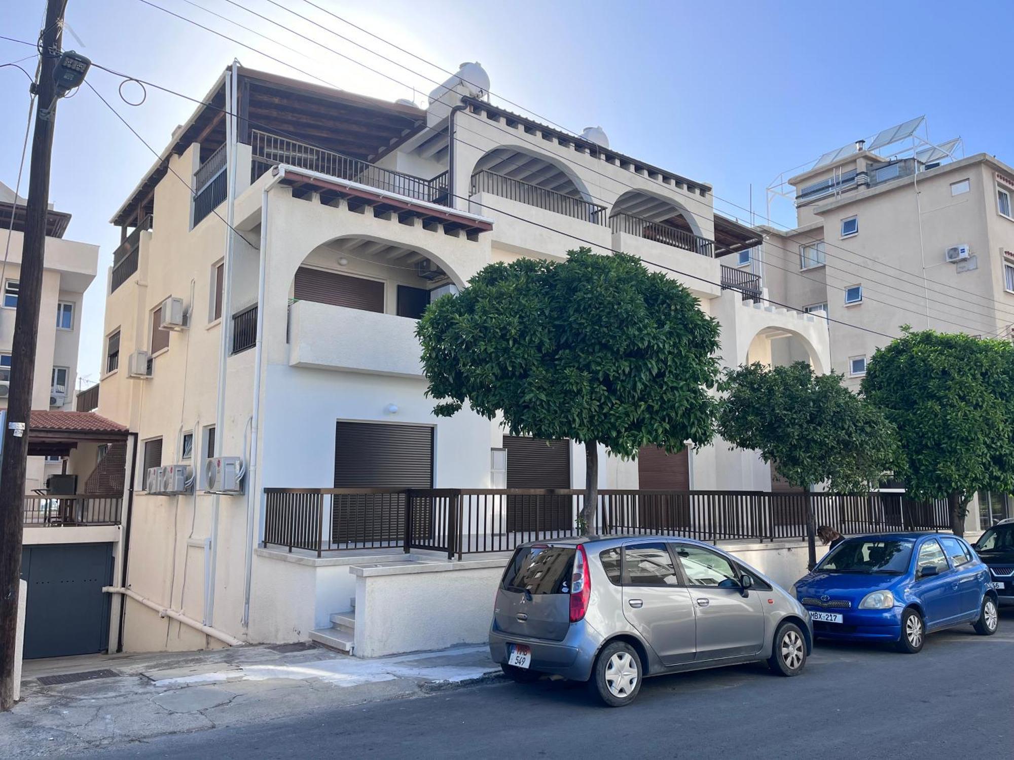 Modern Apartment Near Mckenzie Beach Larnaca Eksteriør billede