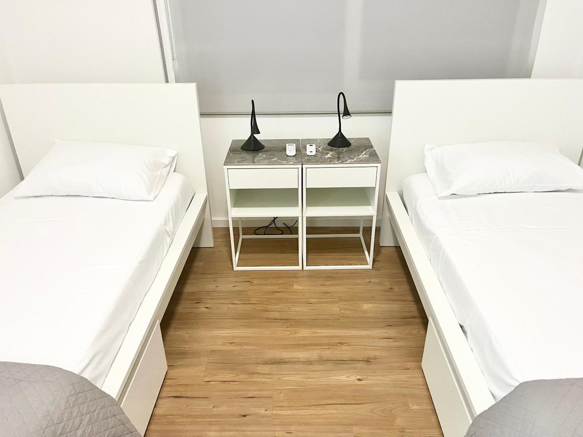 Modern Apartment Near Mckenzie Beach Larnaca Eksteriør billede